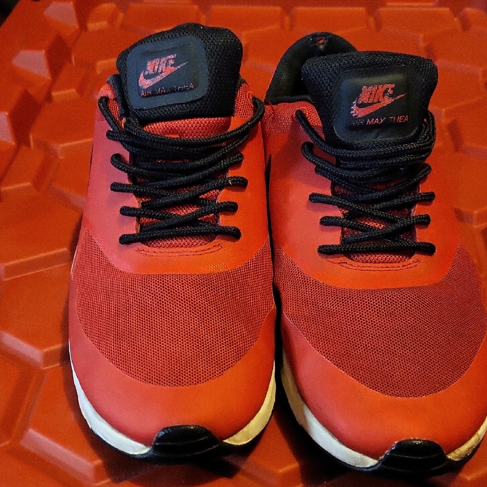 Nike Men's Red Air Max Thea Shoes